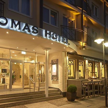 Thomas Hotel Spa & Lifestyle Husum  Bagian luar foto