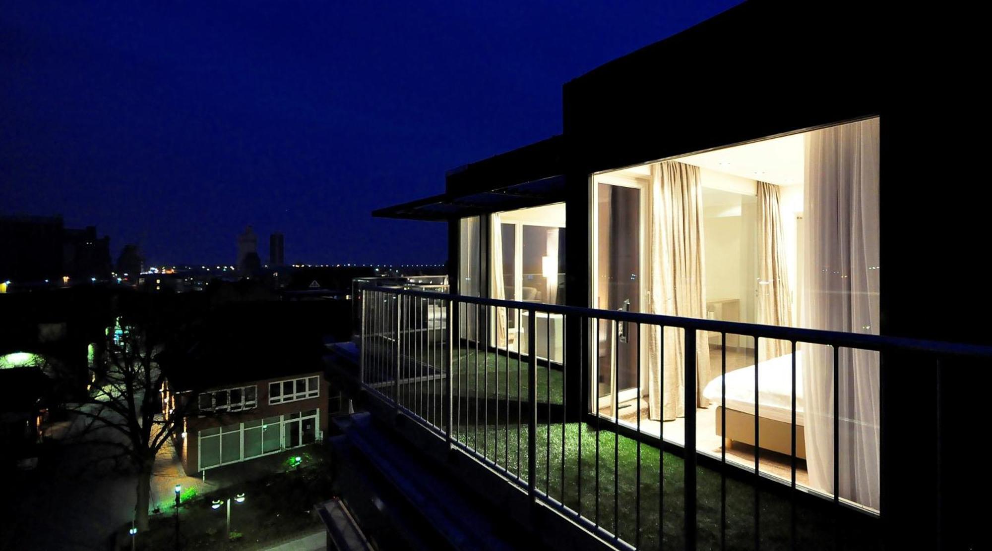 Thomas Hotel Spa & Lifestyle Husum  Bagian luar foto