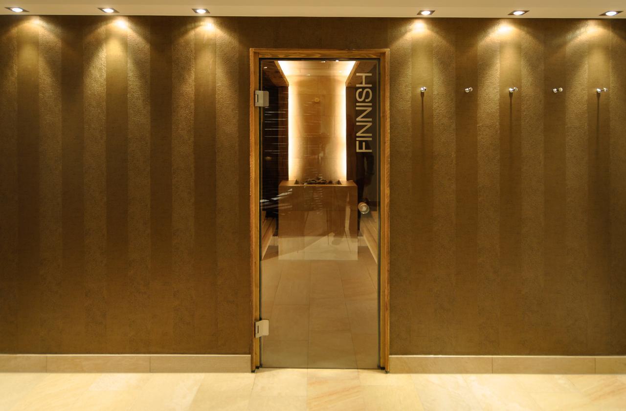 Thomas Hotel Spa & Lifestyle Husum  Bagian luar foto