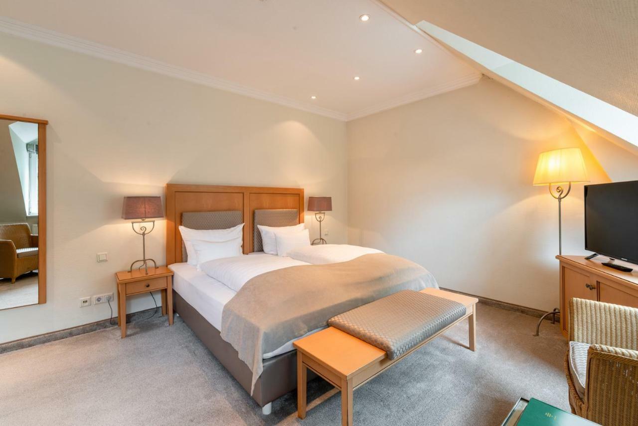Thomas Hotel Spa & Lifestyle Husum  Bagian luar foto