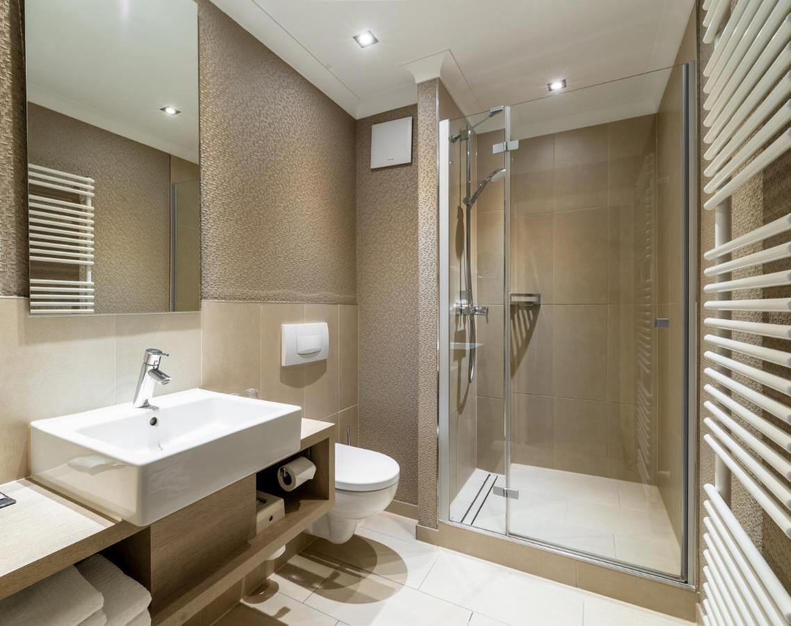 Thomas Hotel Spa & Lifestyle Husum  Bagian luar foto
